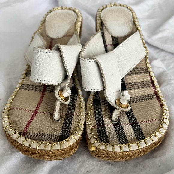 Used Authentic Burberry wedges size 7 - Picture 1 of 6